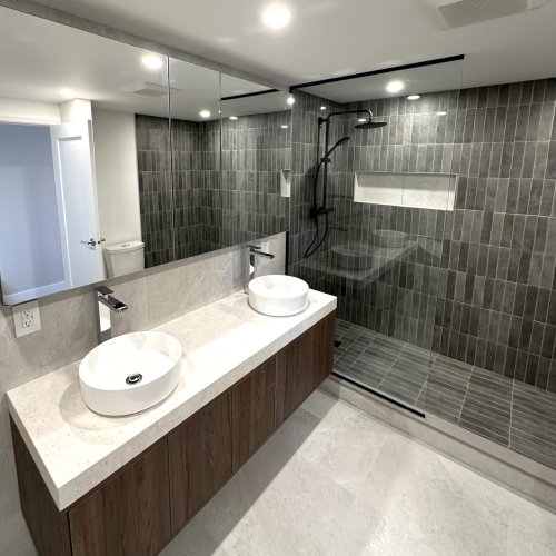 Reìnovation majeur d'un condo aÌ Montreìal - Salle de bain